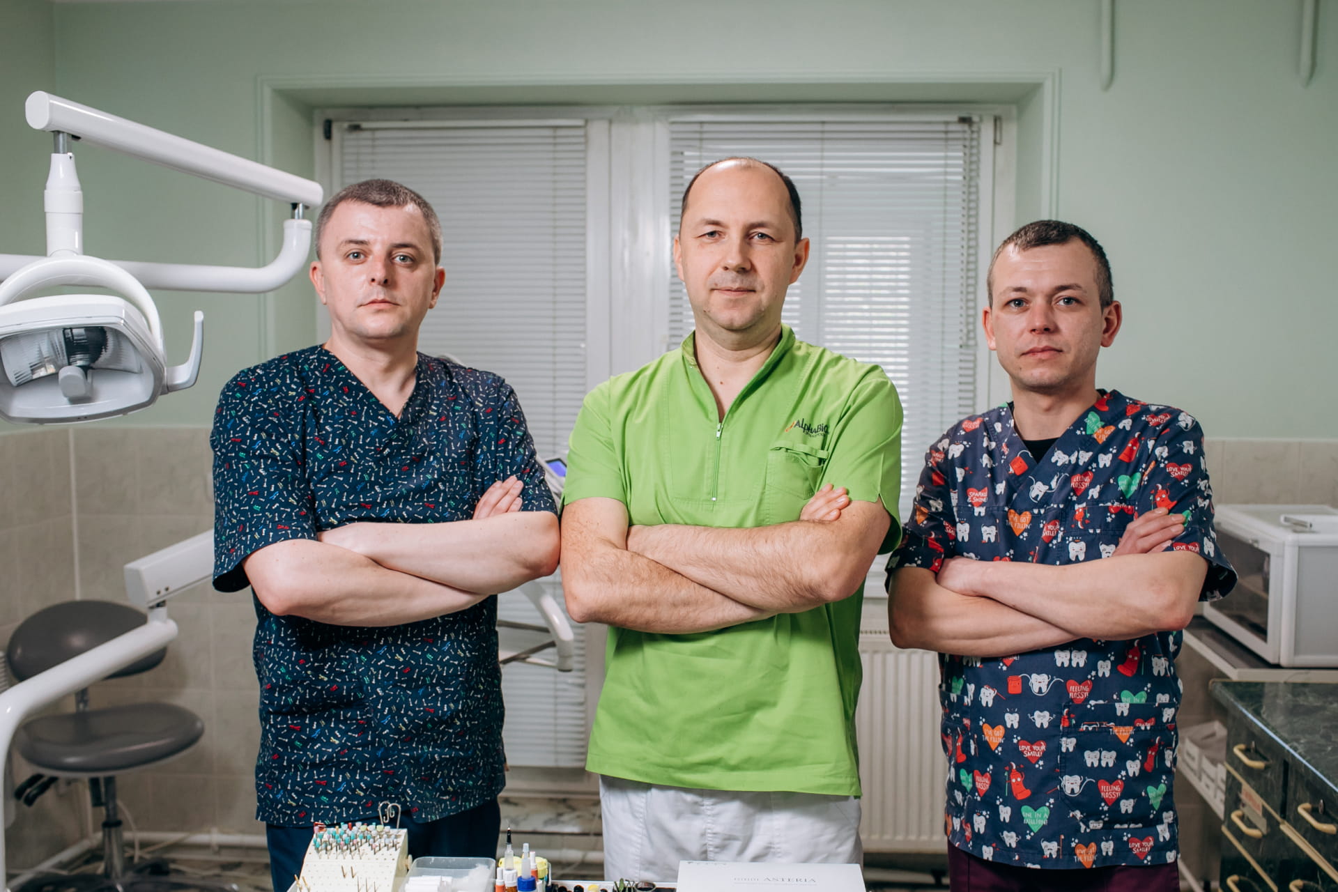 Наша команда клініки Мідент